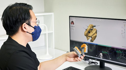 천안 임플란트와 치아교정의 정밀한 진단과 치료, 불당본점 서울비디치과의원에서 실시